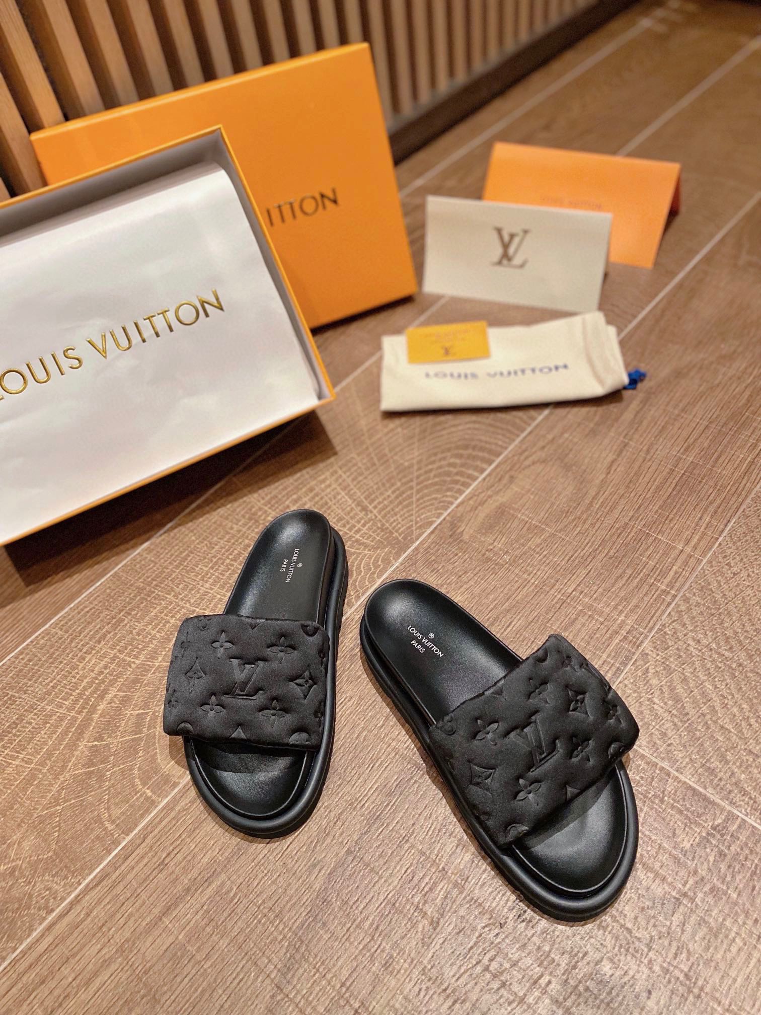 Louis Vuitton Shoes Slippers Unisex PU Sheepskin Silk Spring Collection