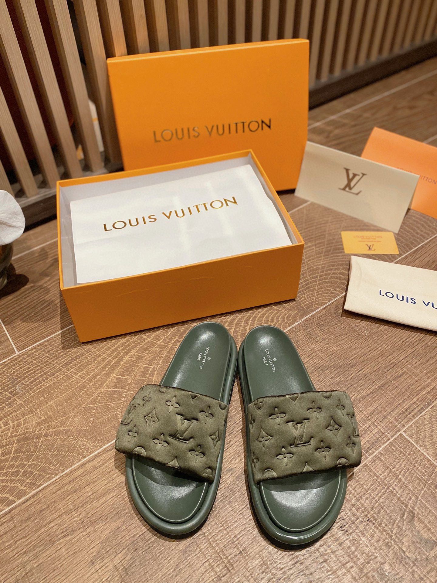 Louis Vuitton Shoes Slippers Unisex PU Sheepskin Silk Spring Collection