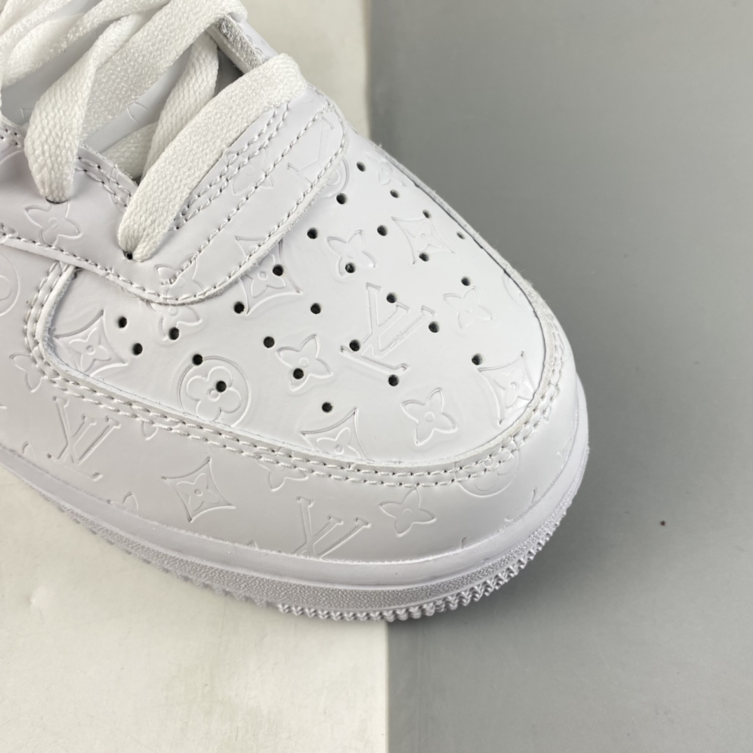 P240  驴牌 x Nike Air Force 1’07 Mid 联名定制款 空军一号中帮休闲板鞋 CQ2319-100