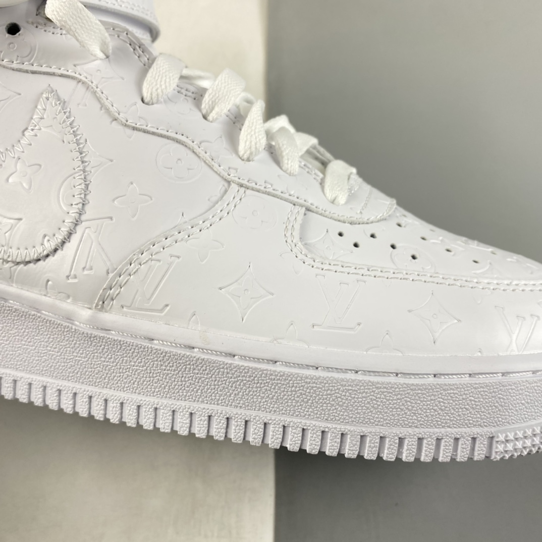 P240  驴牌 x Nike Air Force 1’07 Mid 联名定制款 空军一号中帮休闲板鞋 CQ2319-100