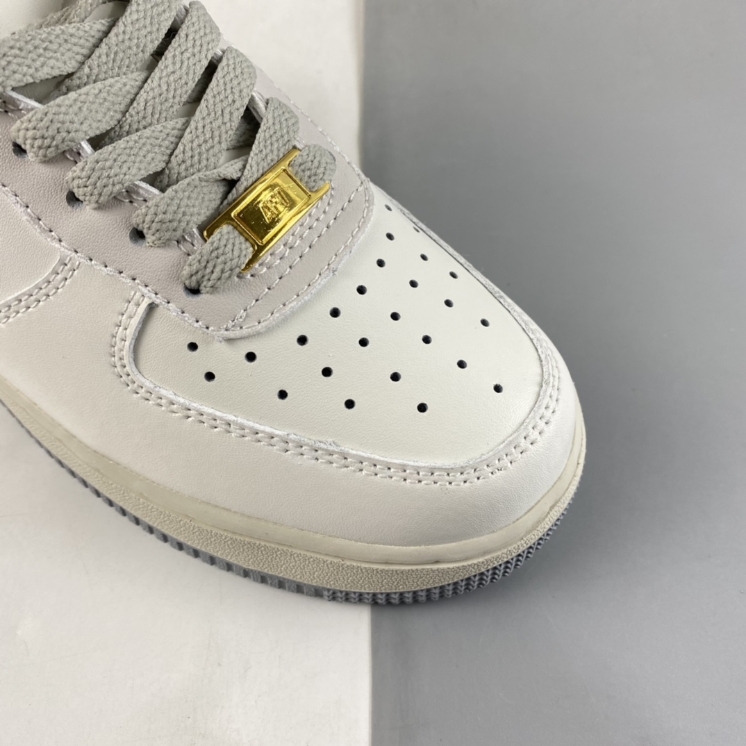 P220  Nike Air Force 1’07 Low 灰白棕色 空军一号低帮运动休闲板鞋 CW2288-702