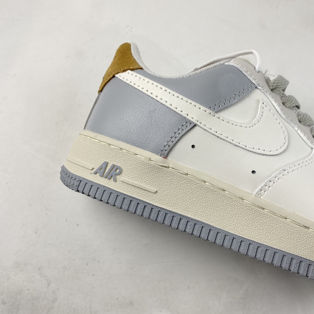 P220  Nike Air Force 1’07 Low 灰白棕色 空军一号低帮运动休闲板鞋 CW2288-702