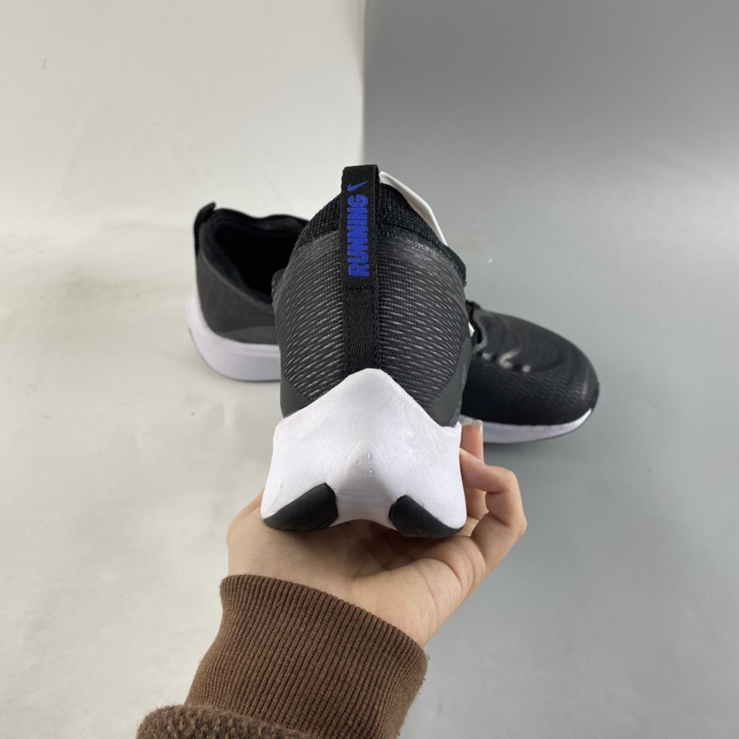 P260  Nike Zoom Fly 4 耐克男子超弹碳板跑步鞋 CT2392-001 44.5 45