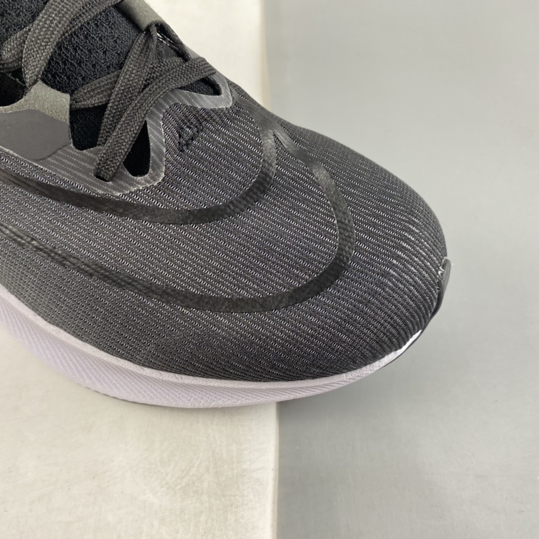 P260  Nike Zoom Fly 4 耐克男子超弹碳板跑步鞋 CT2392-001 44.5 45