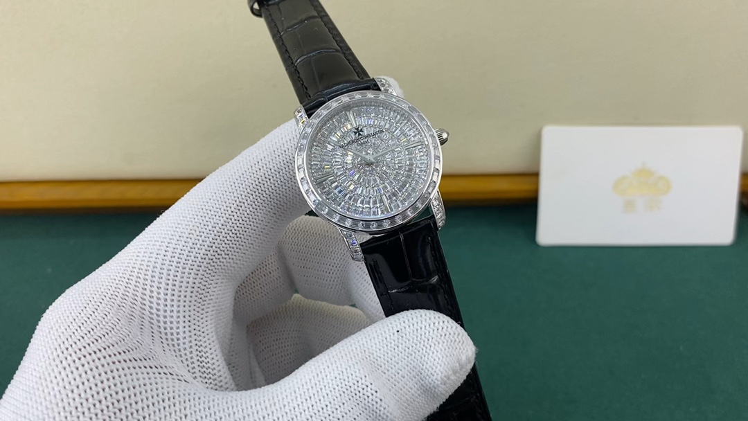 Vacheron Constantin 皇家 江诗丹顿传袭系列满钻女款