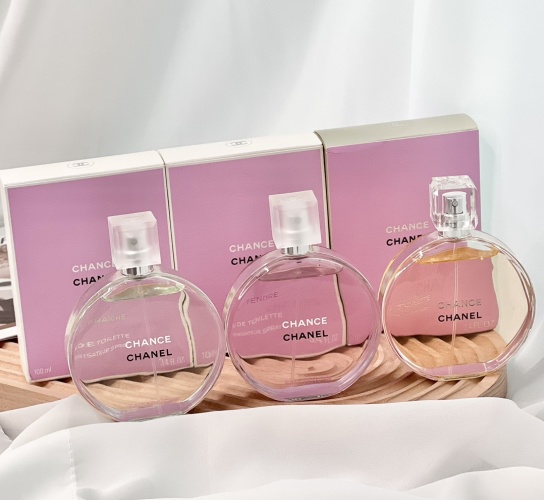 Chanel Chance Eau Tendre Eau De Toilette Spray for Women - 100 ml 1 Chanel Chance Eau Tendre Eau De Toilette Spray for Women - 100 ml