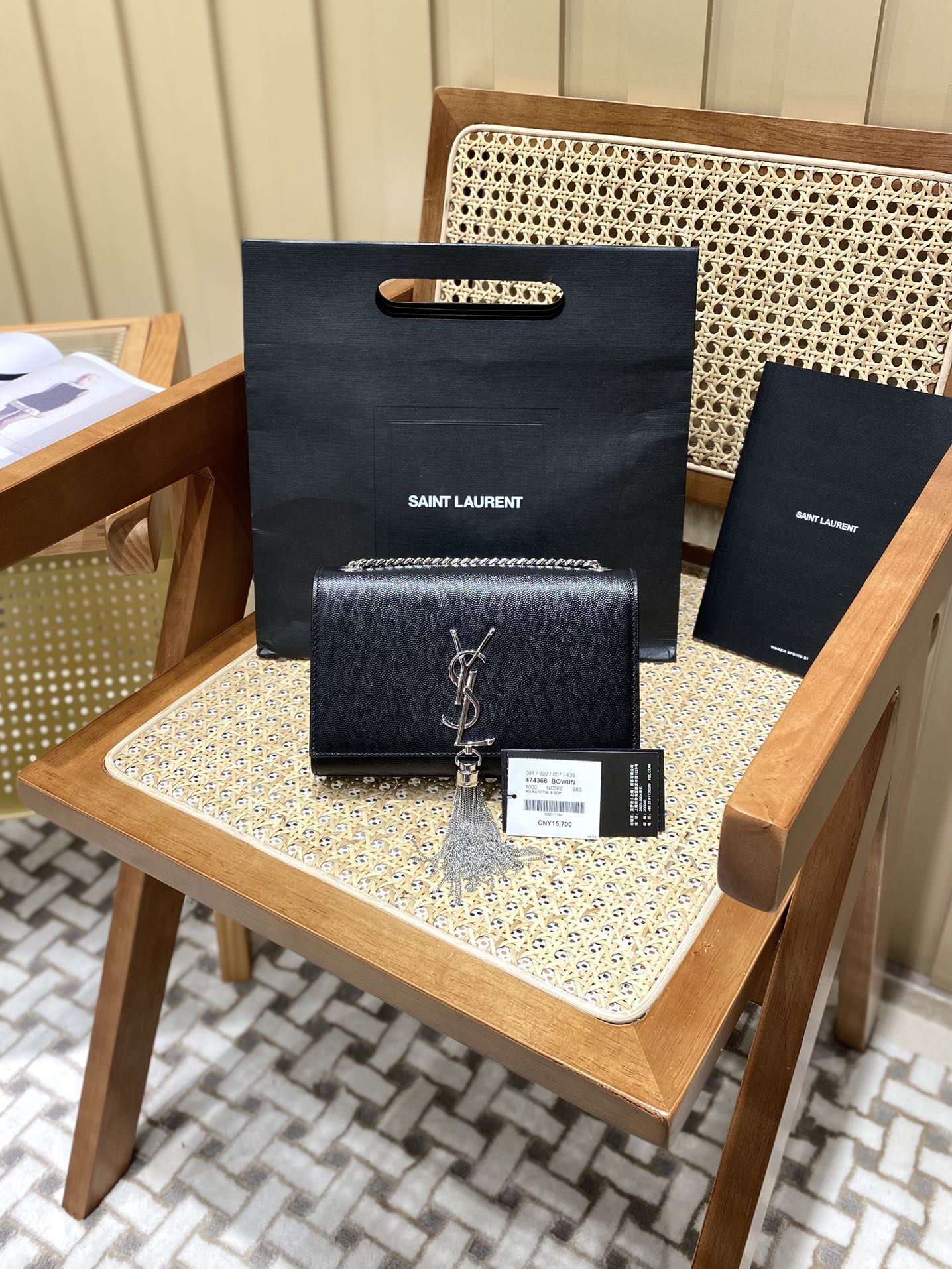 YSL 𝐊𝐚𝐭𝐞 20𝐜𝐦 鱼子酱流苏链条包 474366黑色/银扣