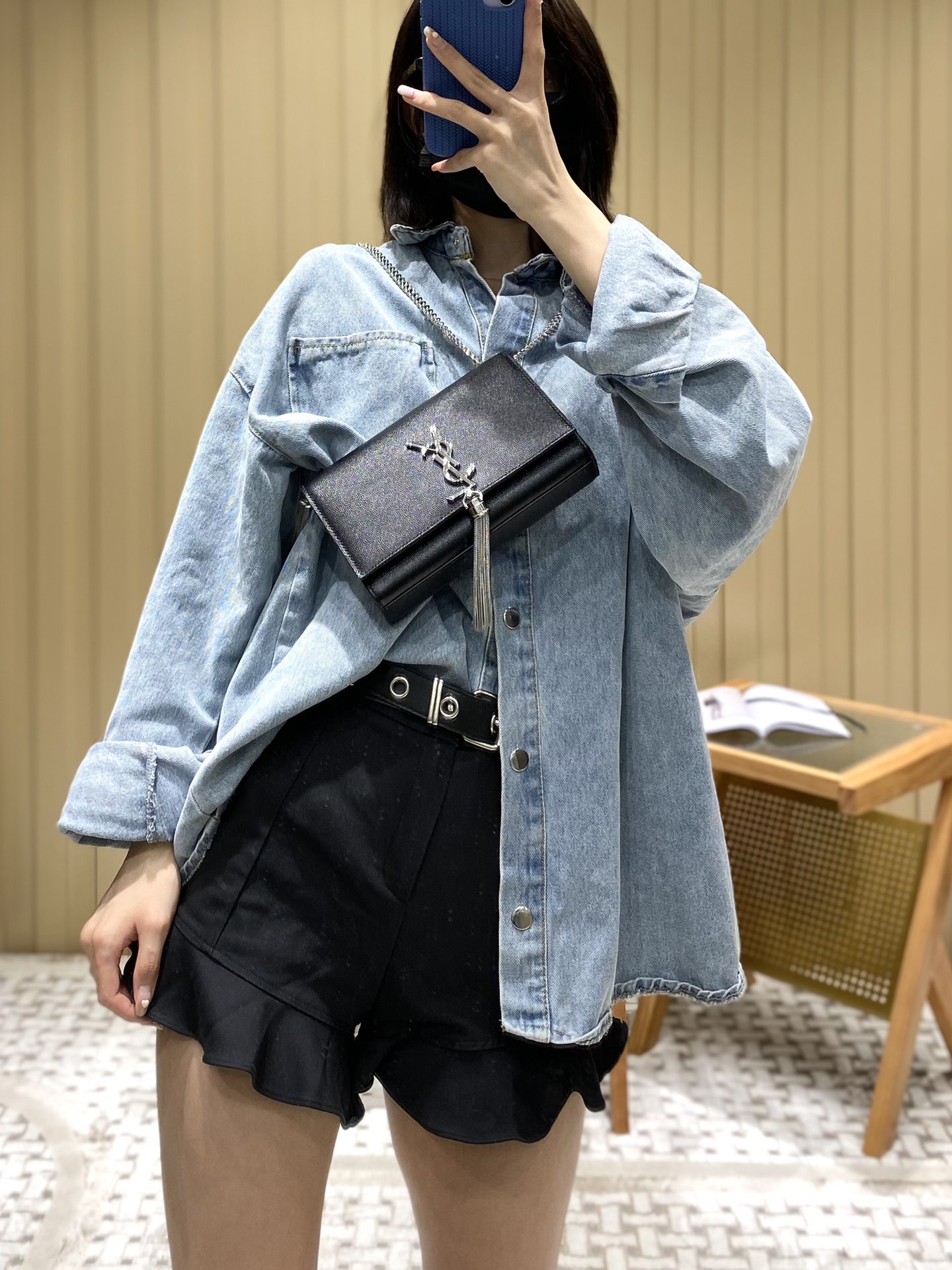 YSL 𝐊𝐚𝐭𝐞 20𝐜𝐦 鱼子酱流苏链条包 474366黑色/银扣