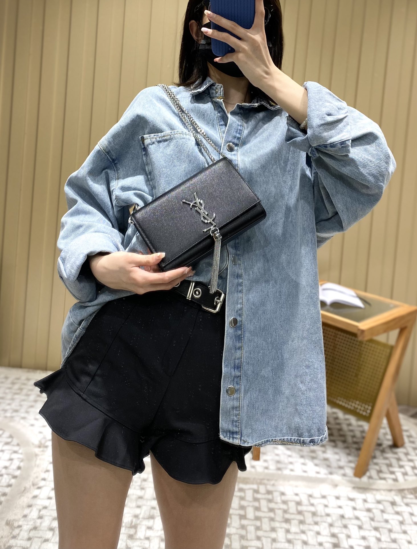 YSL 𝐊𝐚𝐭𝐞 20𝐜𝐦 鱼子酱流苏链条包 474366黑色/银扣