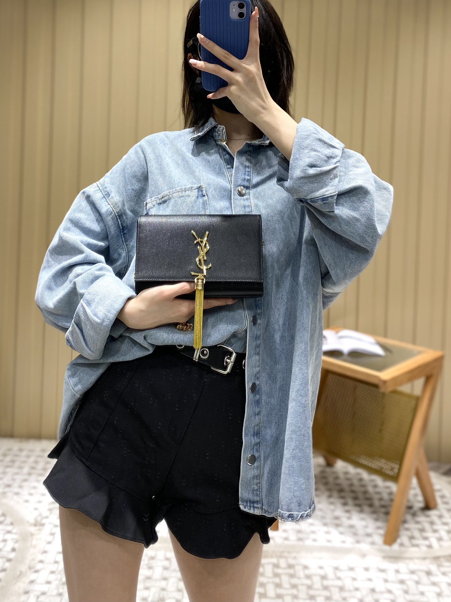 YSL 𝐊𝐚𝐭𝐞 20𝐜𝐦 鱼子酱流苏链条包 474366黑色/金扣