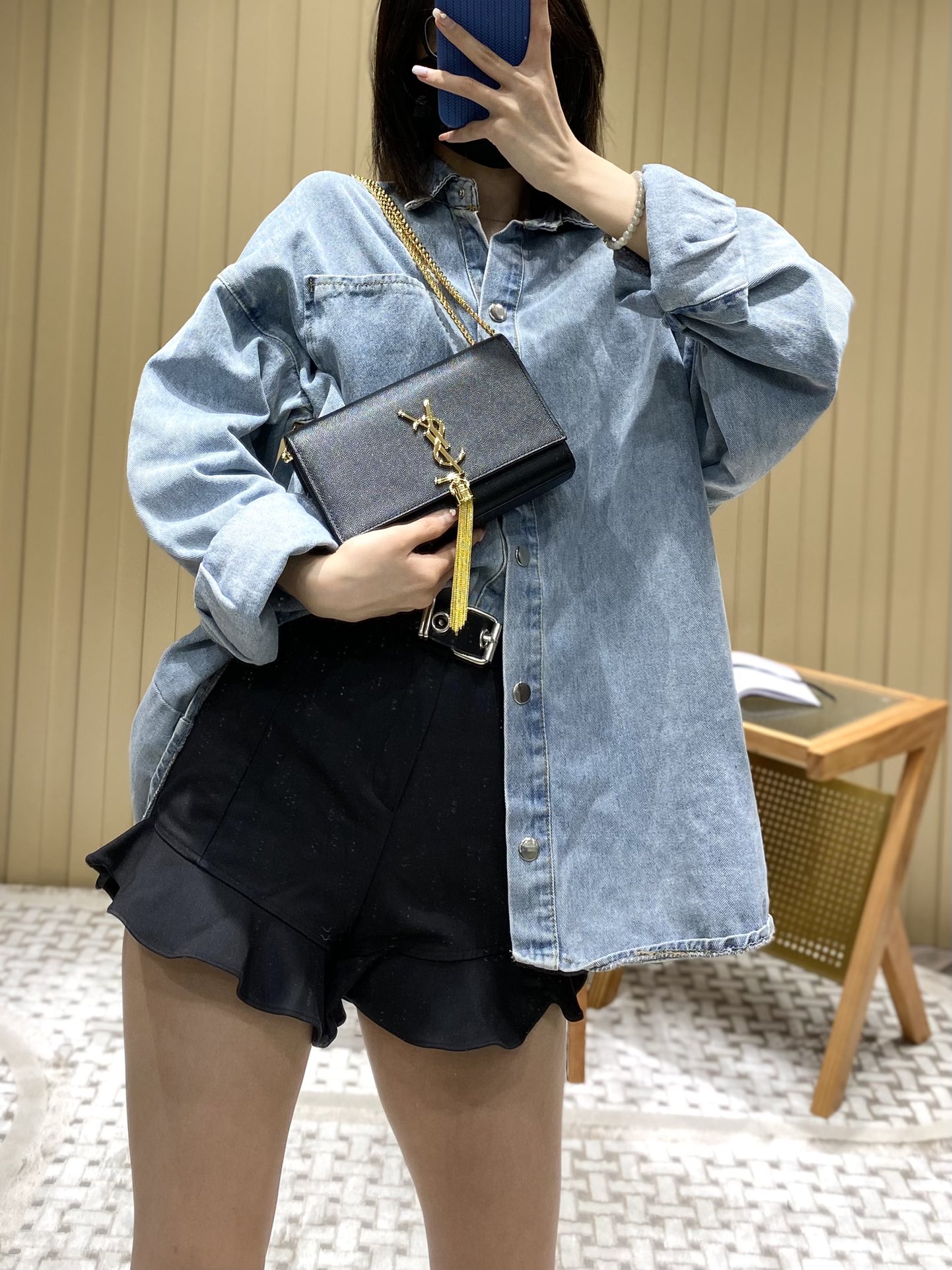 YSL 𝐊𝐚𝐭𝐞 20𝐜𝐦 鱼子酱流苏链条包 474366黑色/金扣
