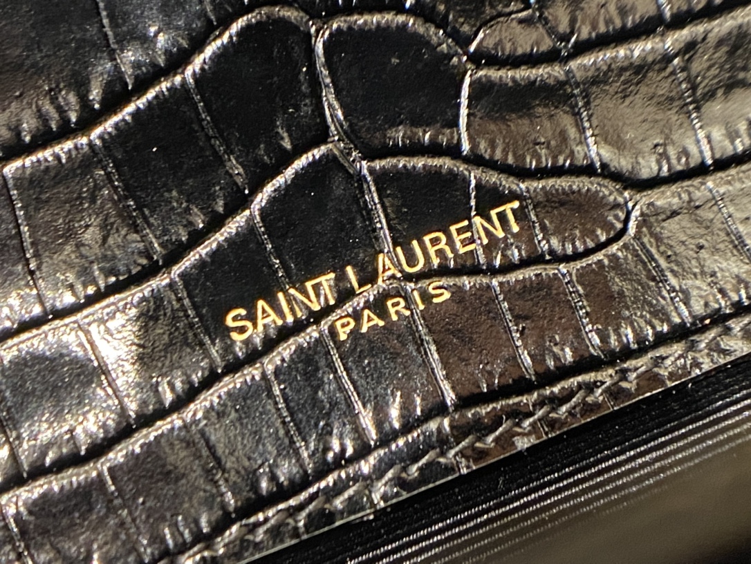 YSL 𝐊𝐚𝐭𝐞 20𝐜𝐦 鳄鱼纹流苏链条包 474366黑色/金扣