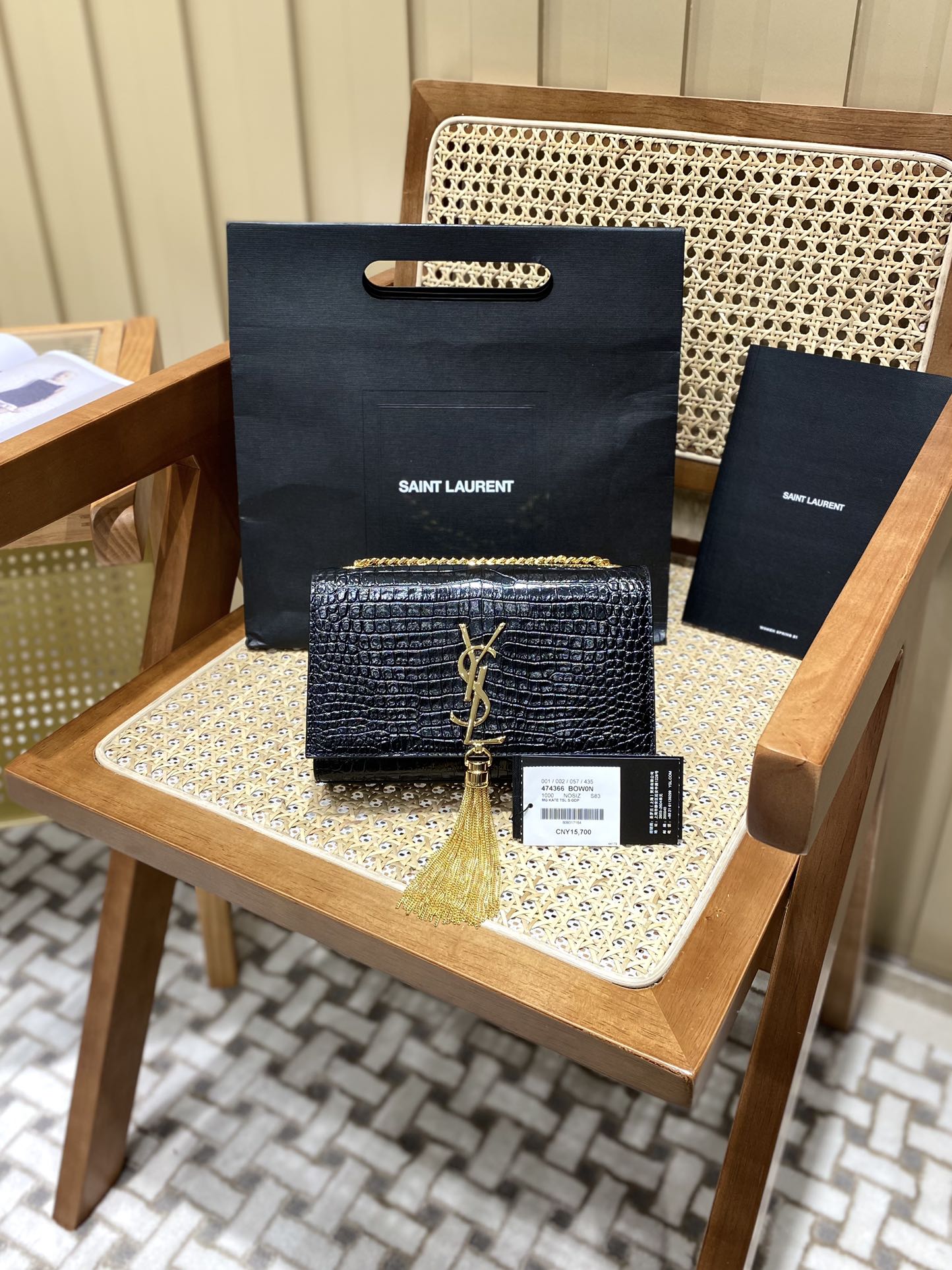 YSL 𝐊𝐚𝐭𝐞 20𝐜𝐦 鳄鱼纹流苏链条包 474366黑色/金扣