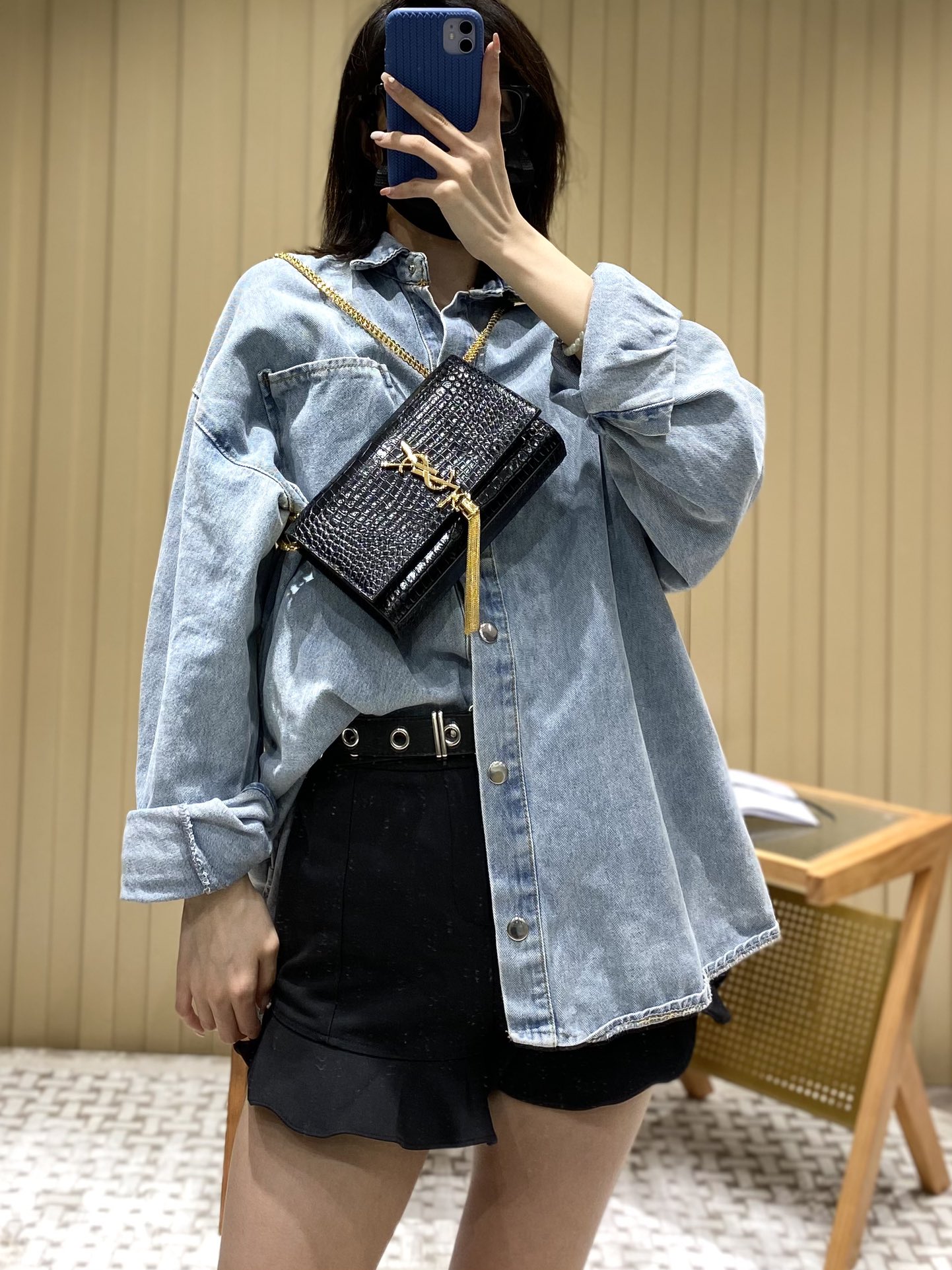 YSL 𝐊𝐚𝐭𝐞 20𝐜𝐦 鳄鱼纹流苏链条包 474366黑色/金扣