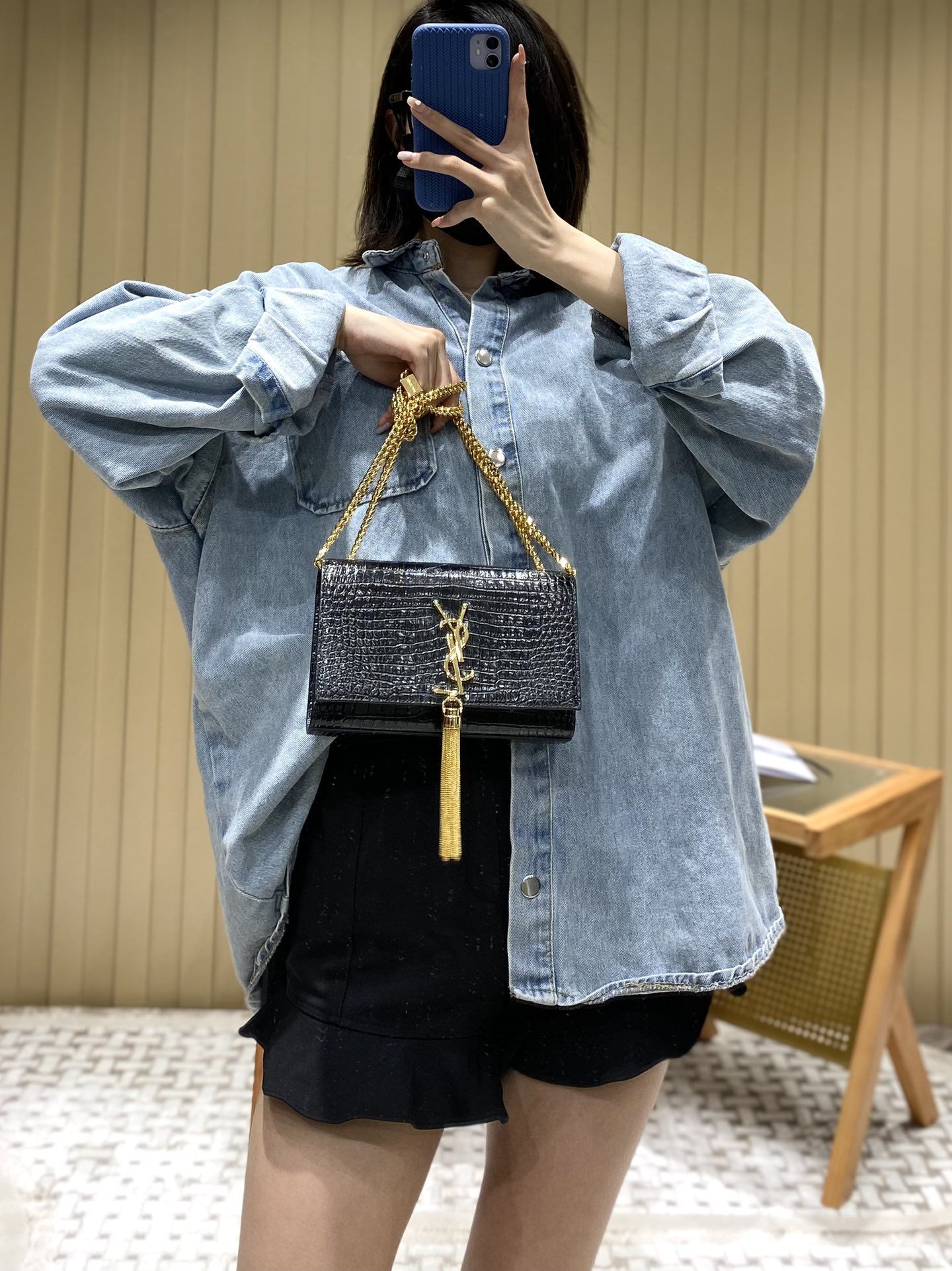 YSL 𝐊𝐚𝐭𝐞 20𝐜𝐦 鳄鱼纹流苏链条包 474366黑色/金扣