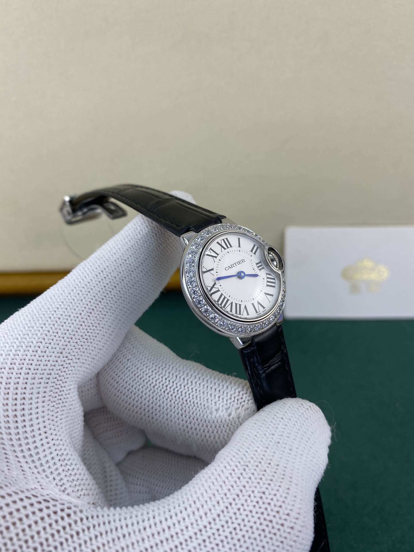 Cartier 皇家 卡地亚蓝气球系列28mm镶钻女表