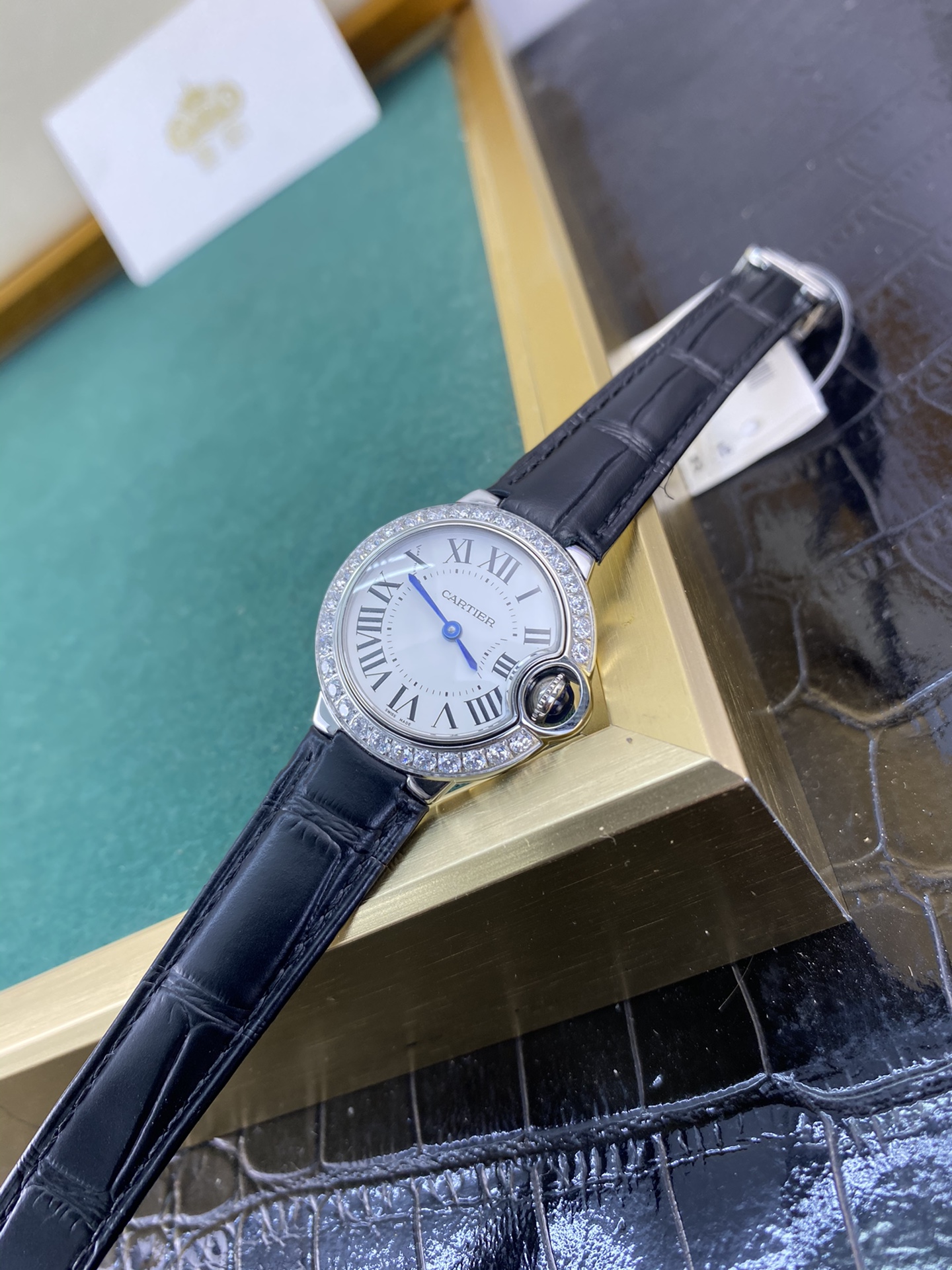 Cartier 皇家 卡地亚蓝气球系列28mm镶钻女表