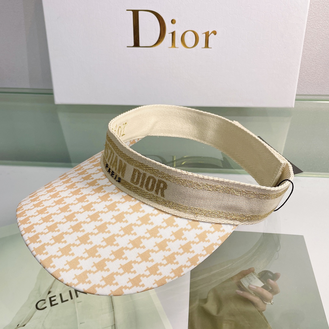 Dior迪奥千鸟格刺绣字母遮阳帽
