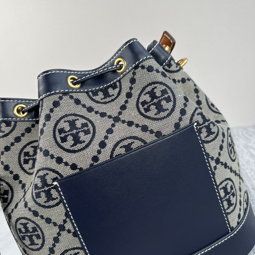 Tory Burch Tory burch T monogram系列提花老花手提水桶包 提花编织布料纹理丰富