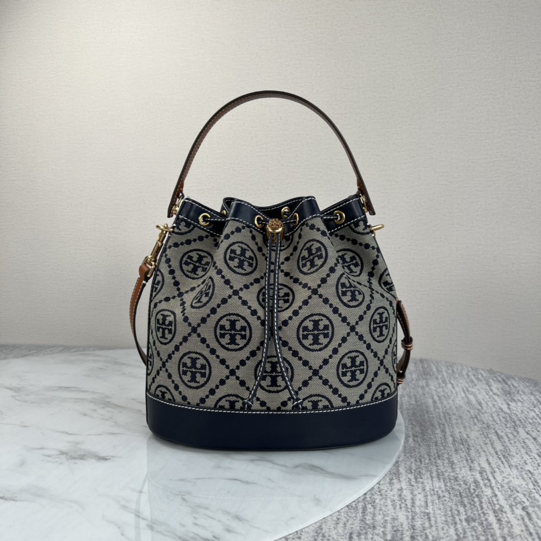 Tory Burch Tory burch T monogram系列提花老花手提水桶包 提花编织布料纹理丰富