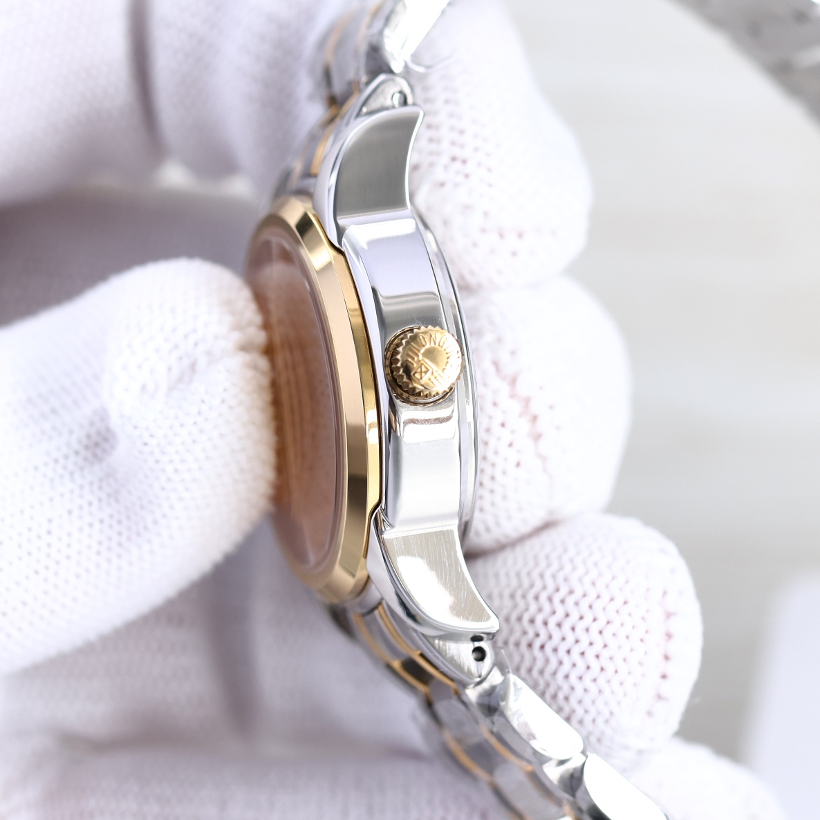 新版:LONGINES/浪琴-索伊米亚系列 L4、263.3一7、机械女表。