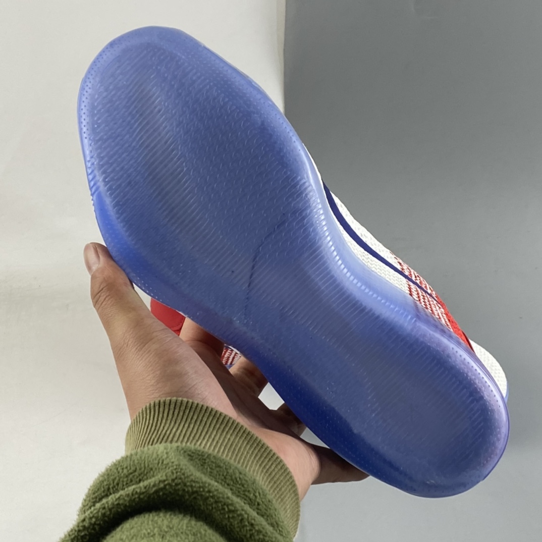 P240  Nk Kobe 11 Low 4KB  专业实战篮球鞋 822675-184