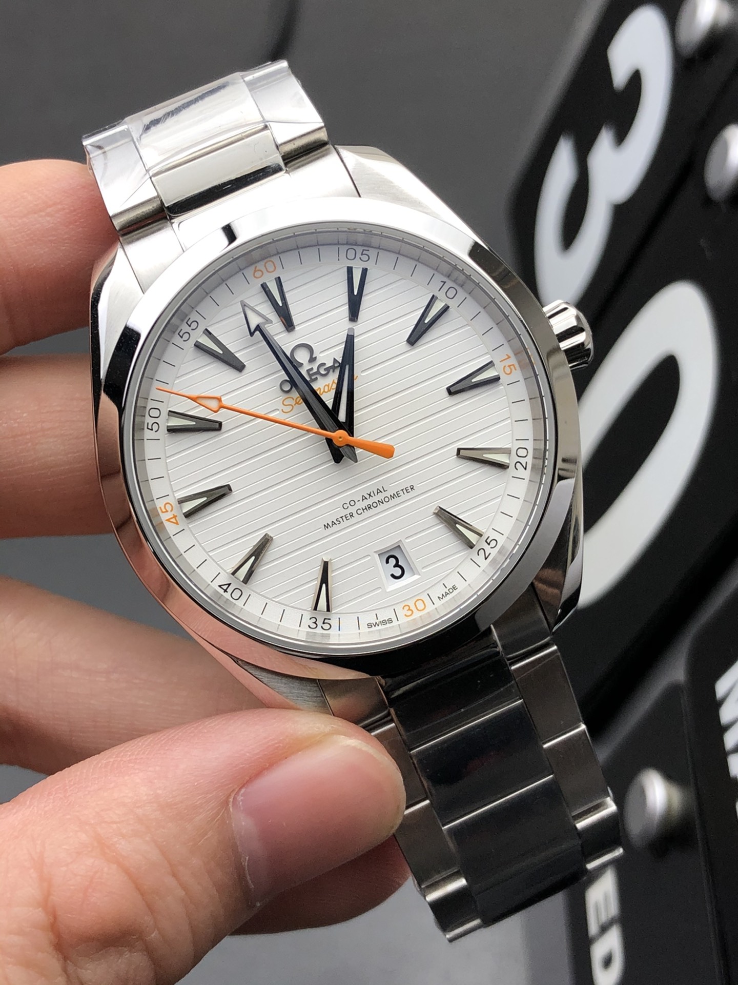 Omega 海马150柚木