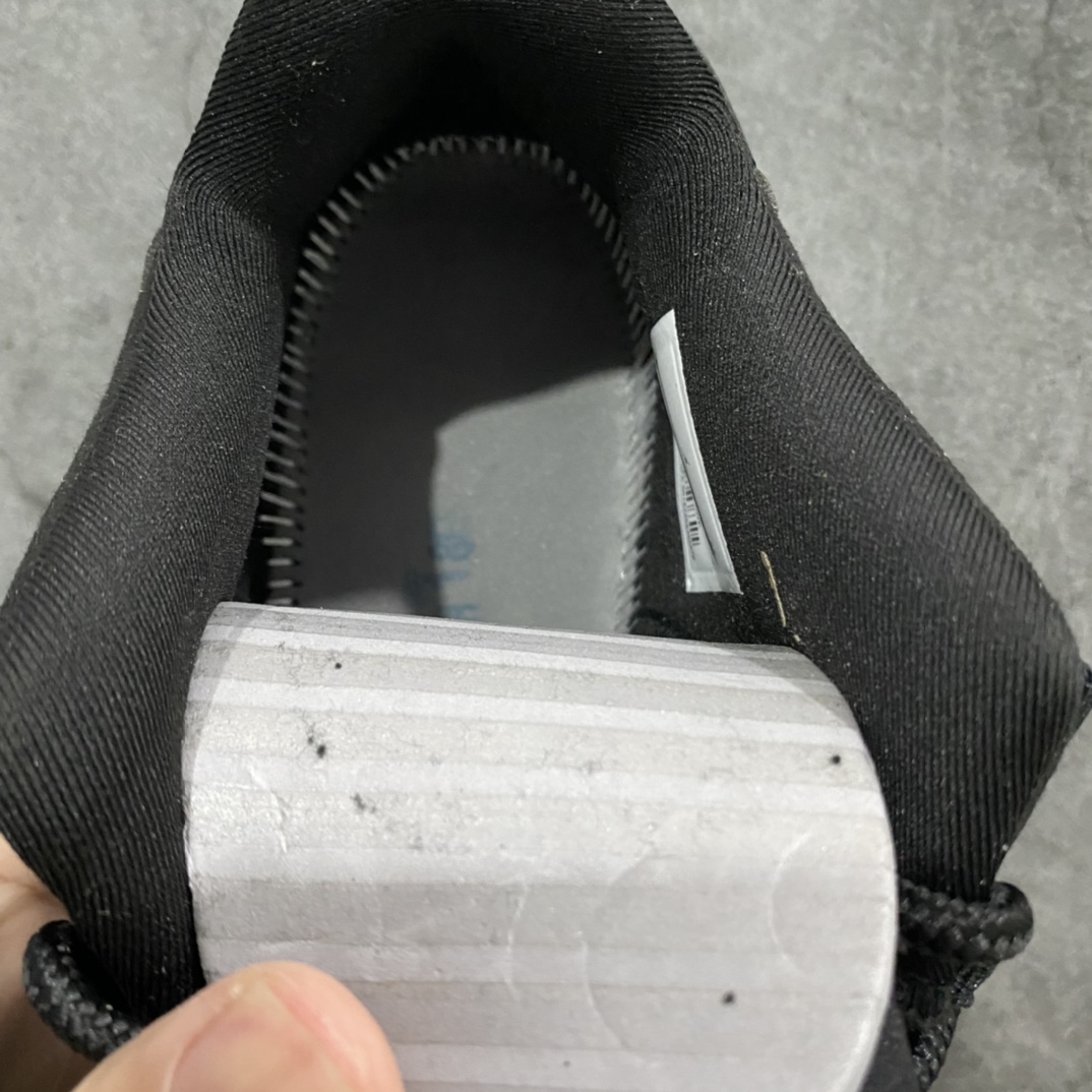 图片[9]-顶级版本AJ11伯爵 528895-010 全新出货 鞋底无氧化 原装真碳 漆皮效果同步原鞋 鞋型细节清洁度都很不错 中底钢印 鞋垫刷胶基本配置 最主要的是价格非常美丽 尺码：40-46-选品中心