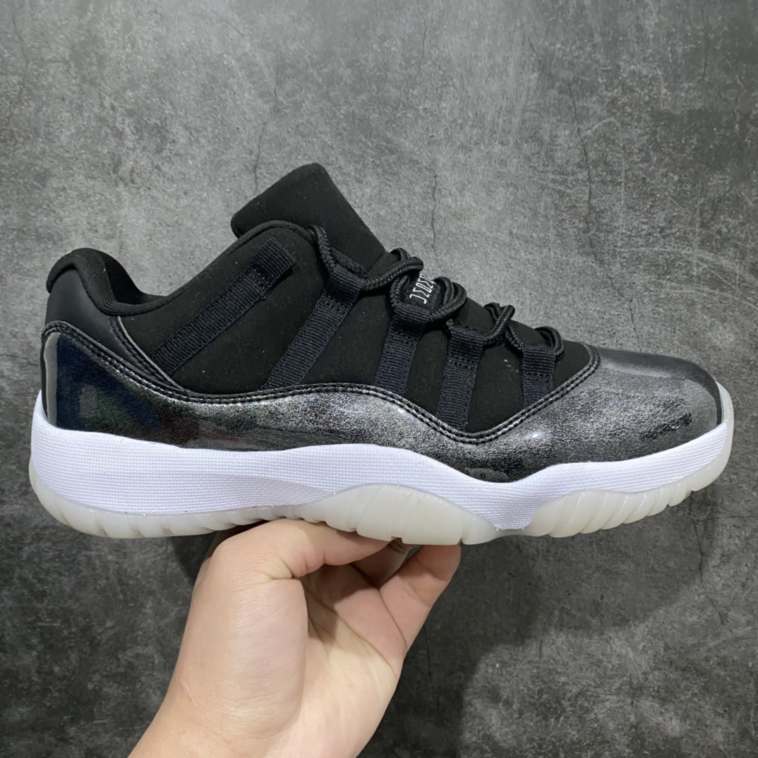顶级版本AJ11伯爵 528895-010 全新出货 鞋底无氧化 原装真碳 漆皮效果同步原鞋 鞋型细节清洁度都很不错 中底钢印 鞋垫刷胶基本配置 最主要的是价格非常美丽 尺码:40-46-选品中心