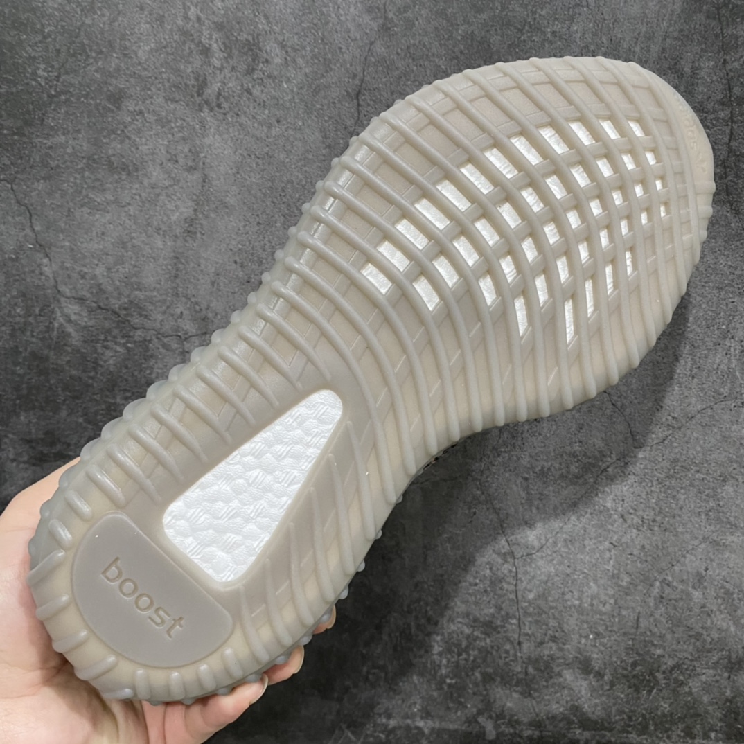 图片[8]-W1版本Yeezy350v2灰橙满天星GW1229 全新批次 市售最强性价比 某知名大厂支线产品 跑遍市场筛选最强最稳定性价比批次 鞋型完美升级 疯狂碾压市面同价位版本 大底饱满油面爆米花脚感完美 核心优势供应 助力发展 稳定走量私信 尺码：36 36.5 37 38 38.5 39 40 40.5 41 42 42.5 43 44 44.5 45 46 46.5 47 48-选品中心