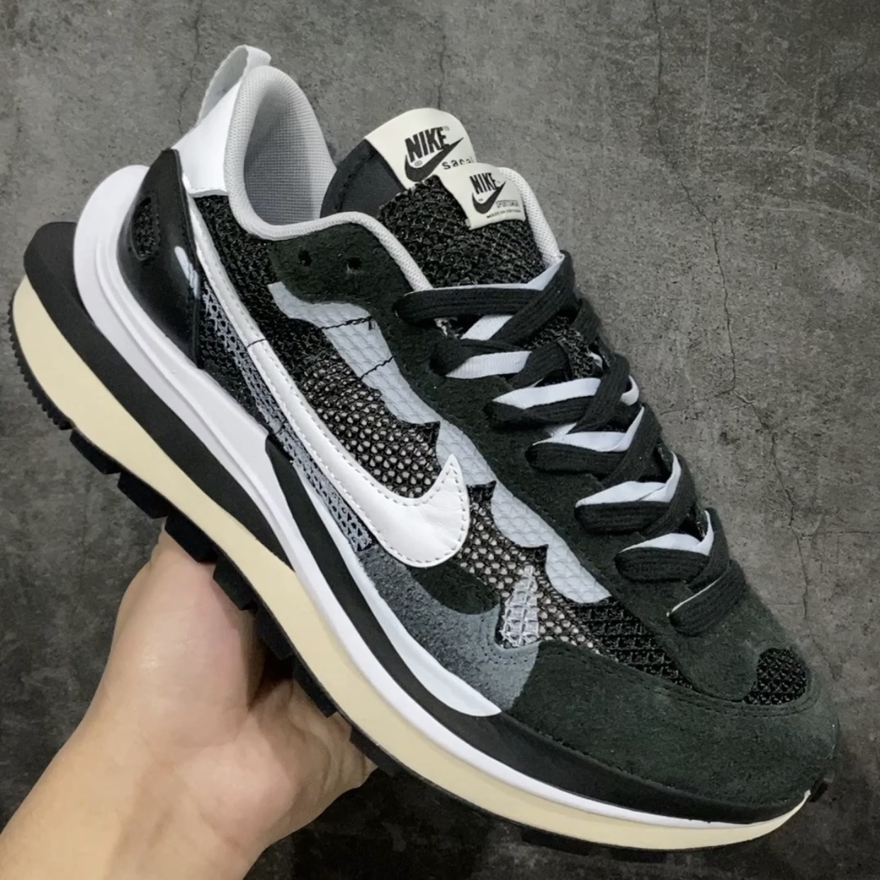 图片[3]-渠道最强版Sacai 3.0卡其 Sacai x NK Vaporwaffle 3.0 黑白 CV1363-001 第N伦全码补出 市售天花板品质 一线头部大厂出品 平台高端零售卖家专供品质 原鞋原厂数据原楦头纸板开发 正确原厂织唛标 转印工艺 原厂网面材料 正确织面 全网最大程度还原ZP工艺版本 尺码：36 36.5 37.5 38 38.5 39 40 40.5 41 42 42.5 43 44 44.5 45 46-选品中心