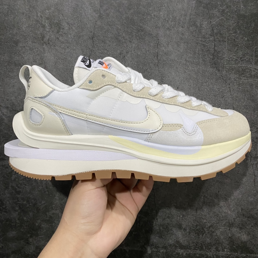 渠道最强版Sacai 3.0卡其 Sacai x NK Vaporwaffle 3.0 米白生胶 DD1875-100 递N轮即将补货 市售天花板品质 一线头部大厂出品 平台高端零售卖家专供品质 原鞋原厂数据原楦头纸板开发 正确原厂织唛标 转印工艺 原厂鞋面材料 正确织面 全网最大程度还原ZP工艺版本 尺码:36 36.5 37.5 38 38.5 39 40 40.5 41 42 42.5 43 44 44.5 45 46-选品中心