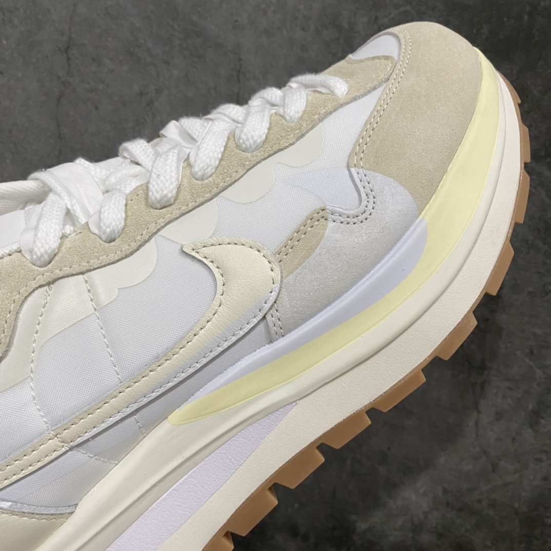 图片[6]-渠道最强版Sacai 3.0卡其 Sacai x NK Vaporwaffle 3.0 米白生胶 DD1875-100 递N轮即将补货 市售天花板品质 一线头部大厂出品 平台高端零售卖家专供品质 原鞋原厂数据原楦头纸板开发 正确原厂织唛标 转印工艺 原厂鞋面材料 正确织面 全网最大程度还原ZP工艺版本 尺码：36 36.5 37.5 38 38.5 39 40 40.5 41 42 42.5 43 44 44.5 45 46-选品中心