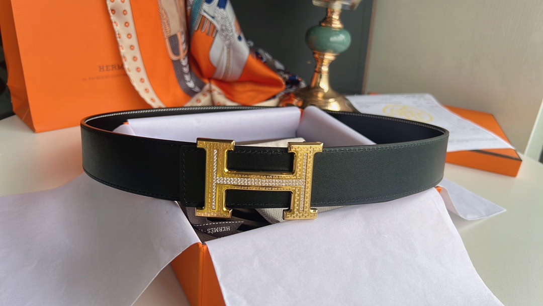 Hermes爱马仕    采用精选进口牛皮镶嵌钻3.8cm男士腰带