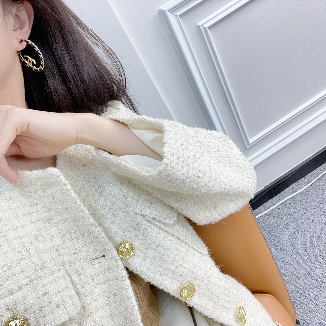 新款☑️CHANEL香奈儿双c黑皮绳耳钉耳环