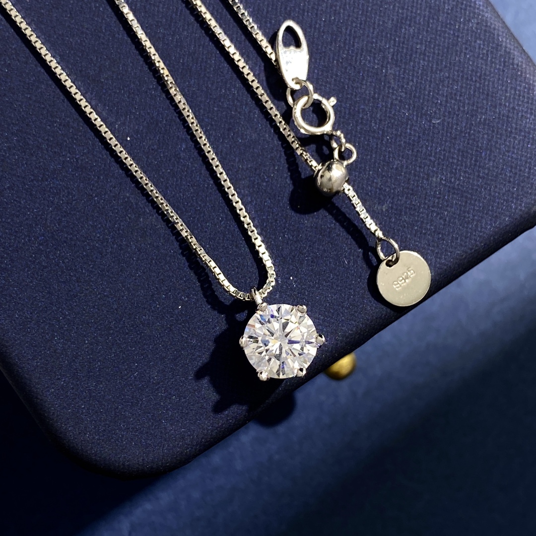 Tiffany & Co. Tiffany六爪3克拉单钻S925银可伸缩项链