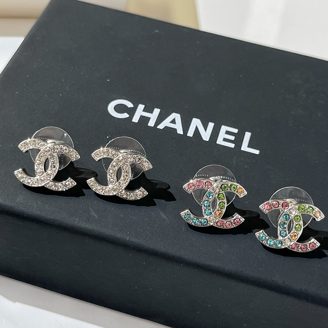 新款☑️CHANEL香奈儿双c满钻耳钉耳环