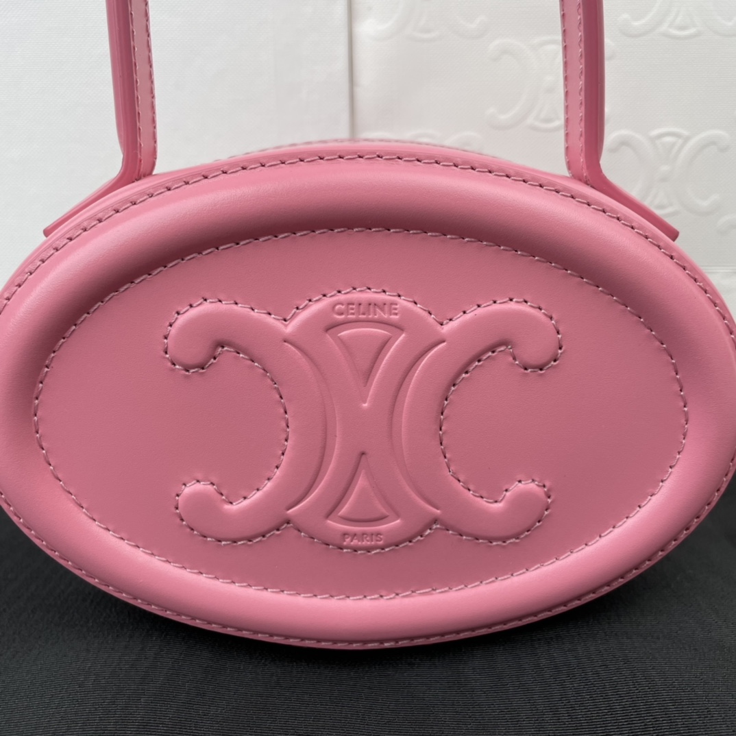 CELINE CUIR TRIOMPHE 光滑牛皮革椭圆形化妆包198613粉色