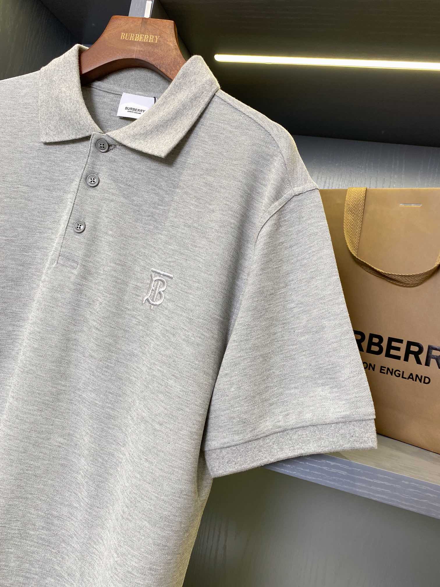 Burberry BBR 巴宝莉 Tb刺绣格纹装饰商务休闲短袖polo衫