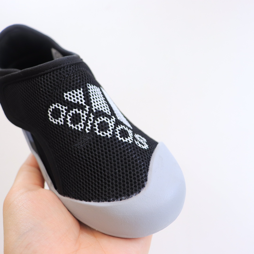 图片[8]-AD3.0包头网面凉鞋‼️ AD儿童包头凉鞋 新款，每年的爆款！实在太经典好穿！采用柔韧透气网面，搭配耐磨橡胶鞋底，新升级的质量，比往年更上一个档次✅ 泡棉缓震鞋垫更加轻盈舒适，脚感柔软！与脚底贴合度很好，不会打滑！-选品中心