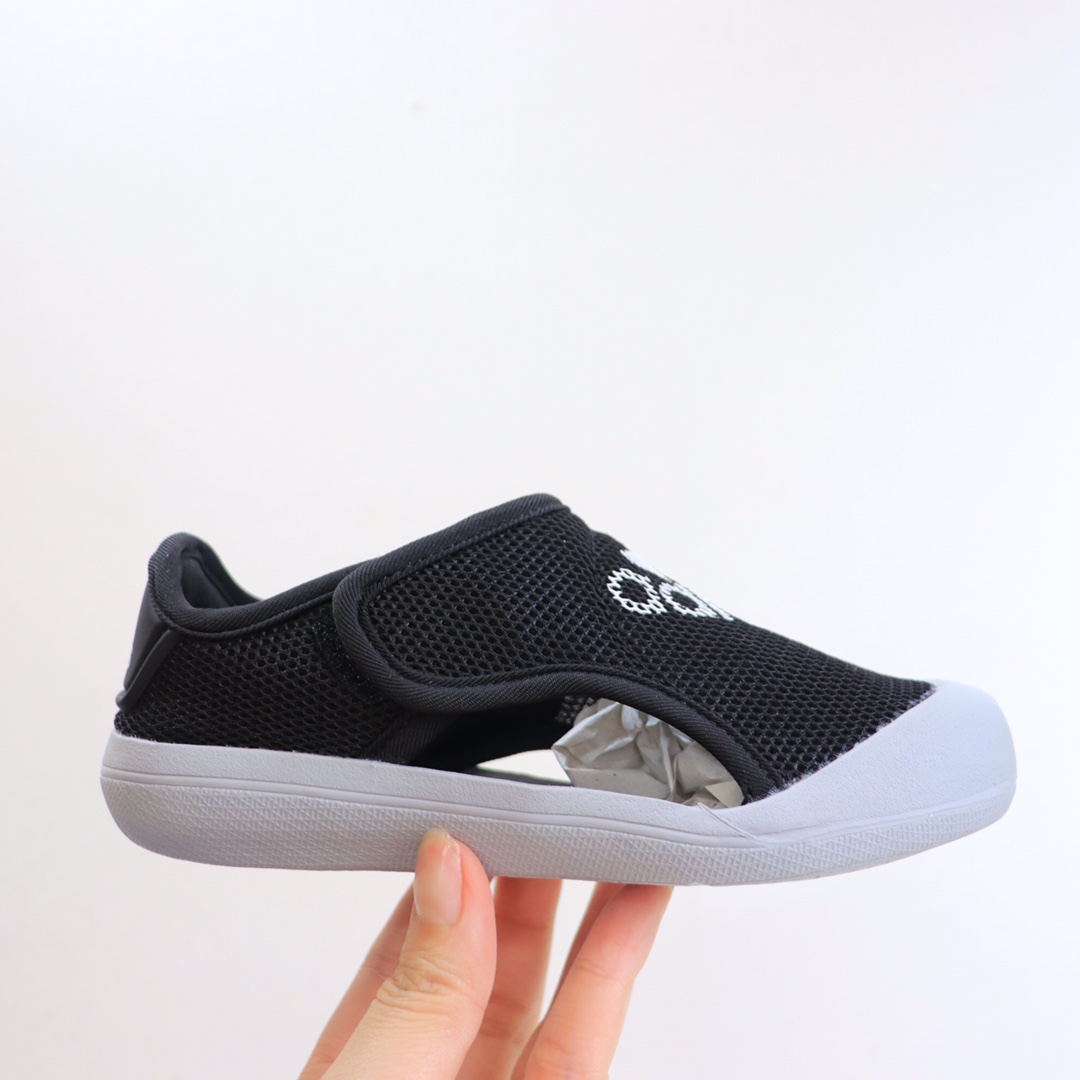 图片[7]-AD3.0包头网面凉鞋‼️ AD儿童包头凉鞋 新款，每年的爆款！实在太经典好穿！采用柔韧透气网面，搭配耐磨橡胶鞋底，新升级的质量，比往年更上一个档次✅ 泡棉缓震鞋垫更加轻盈舒适，脚感柔软！与脚底贴合度很好，不会打滑！-选品中心