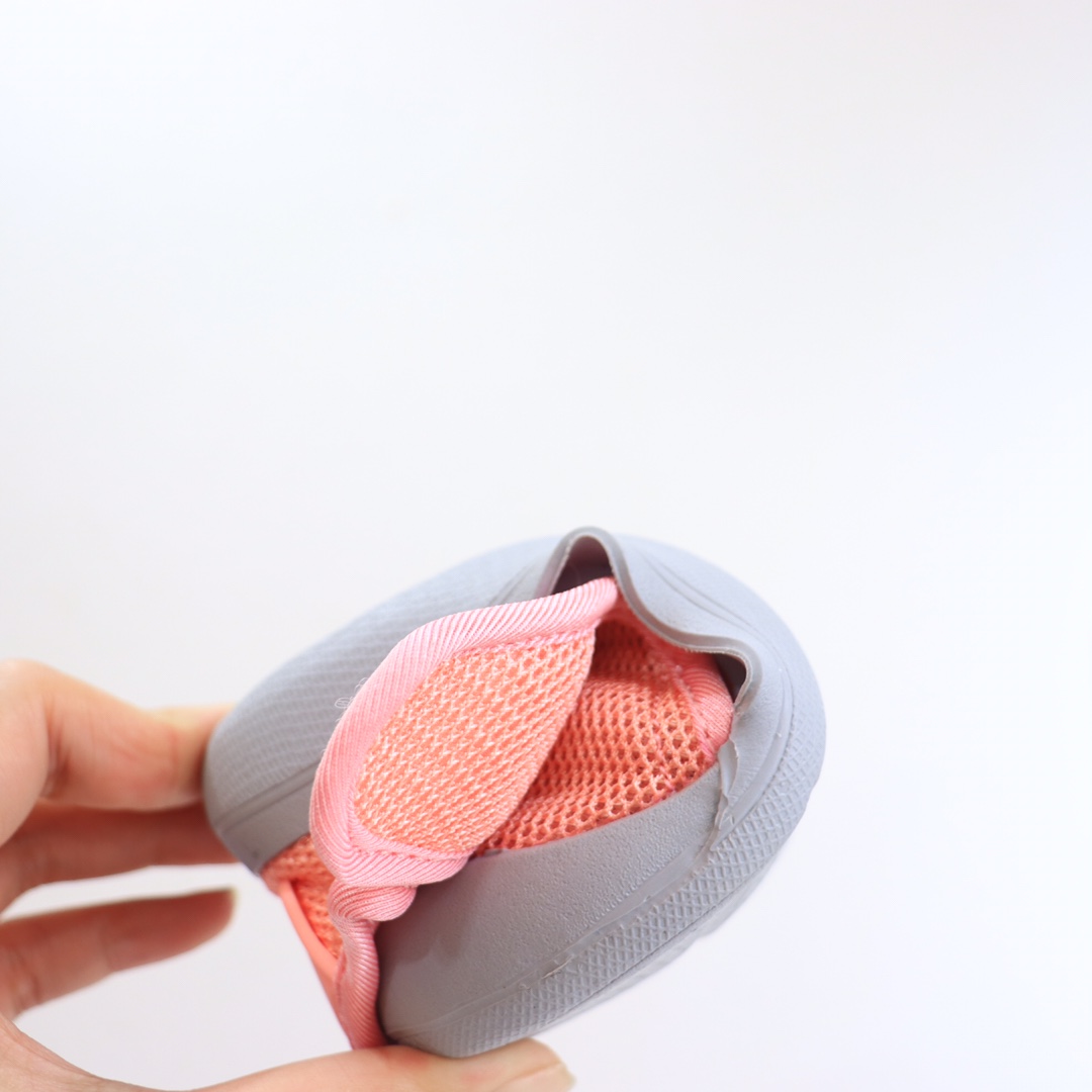 图片[8]-AD3.0包头网面凉鞋‼️ AD儿童包头凉鞋 新款，每年的爆款！实在太经典好穿！采用柔韧透气网面，搭配耐磨橡胶鞋底，新升级的质量，比往年更上一个档次✅ 泡棉缓震鞋垫更加轻盈舒适，脚感柔软！与脚底贴合度很好，不会打滑！-选品中心