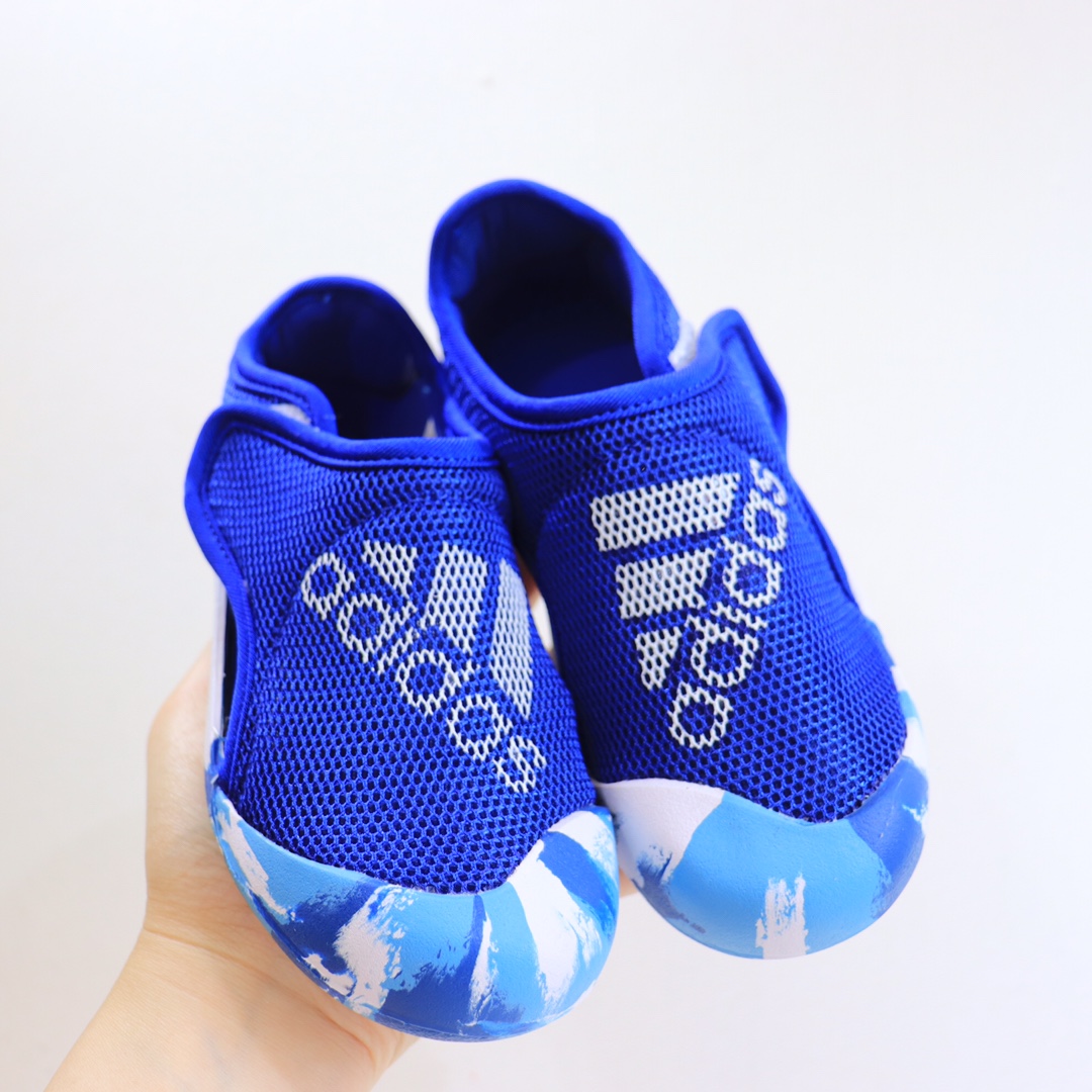 图片[2]-AD3.0包头网面凉鞋‼️ AD儿童包头凉鞋 新款，每年的爆款！实在太经典好穿！采用柔韧透气网面，搭配耐磨橡胶鞋底，新升级的质量，比往年更上一个档次✅ 泡棉缓震鞋垫更加轻盈舒适，脚感柔软！与脚底贴合度很好，不会打滑！-选品中心