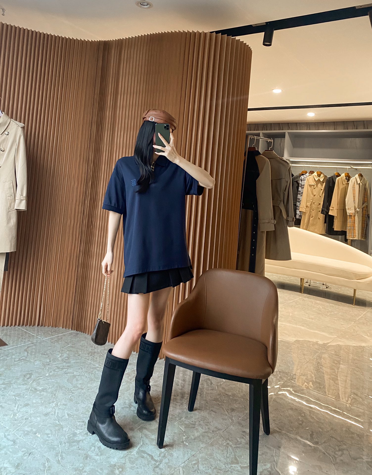 NO:891854,Actual shot of model's navy blue upper body, Burberry-clothing,19860909模特海军蓝上身实拍演绎,博柏利-服装,,Women's clothing