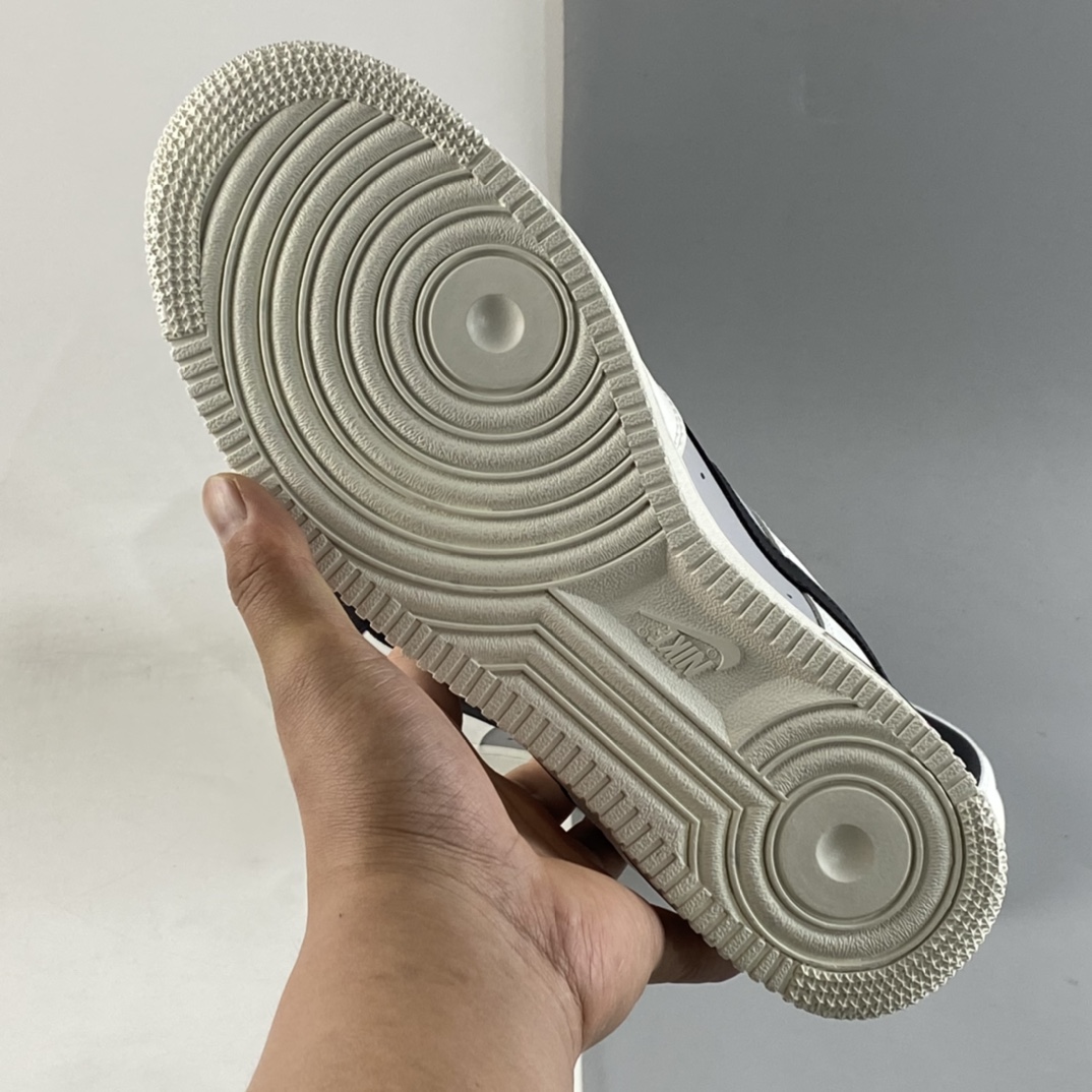 P220  Nk Air Force 1’07 米黑灰拼色 空军一号低帮运动休闲板鞋 RS2696-112