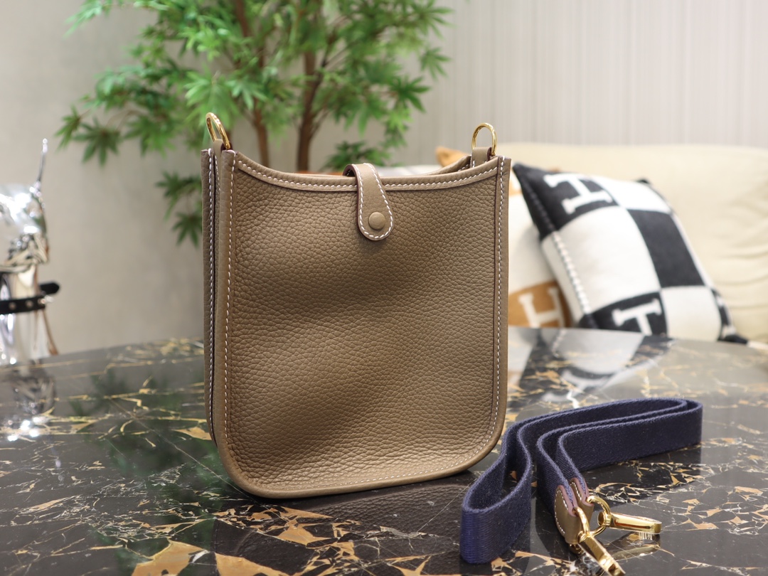 Hermes Evelyne Borse Crossbody & Borse a Tracolla Elephant Grey Grigio Hardware oro Mini 4 i1648643755 4231 2