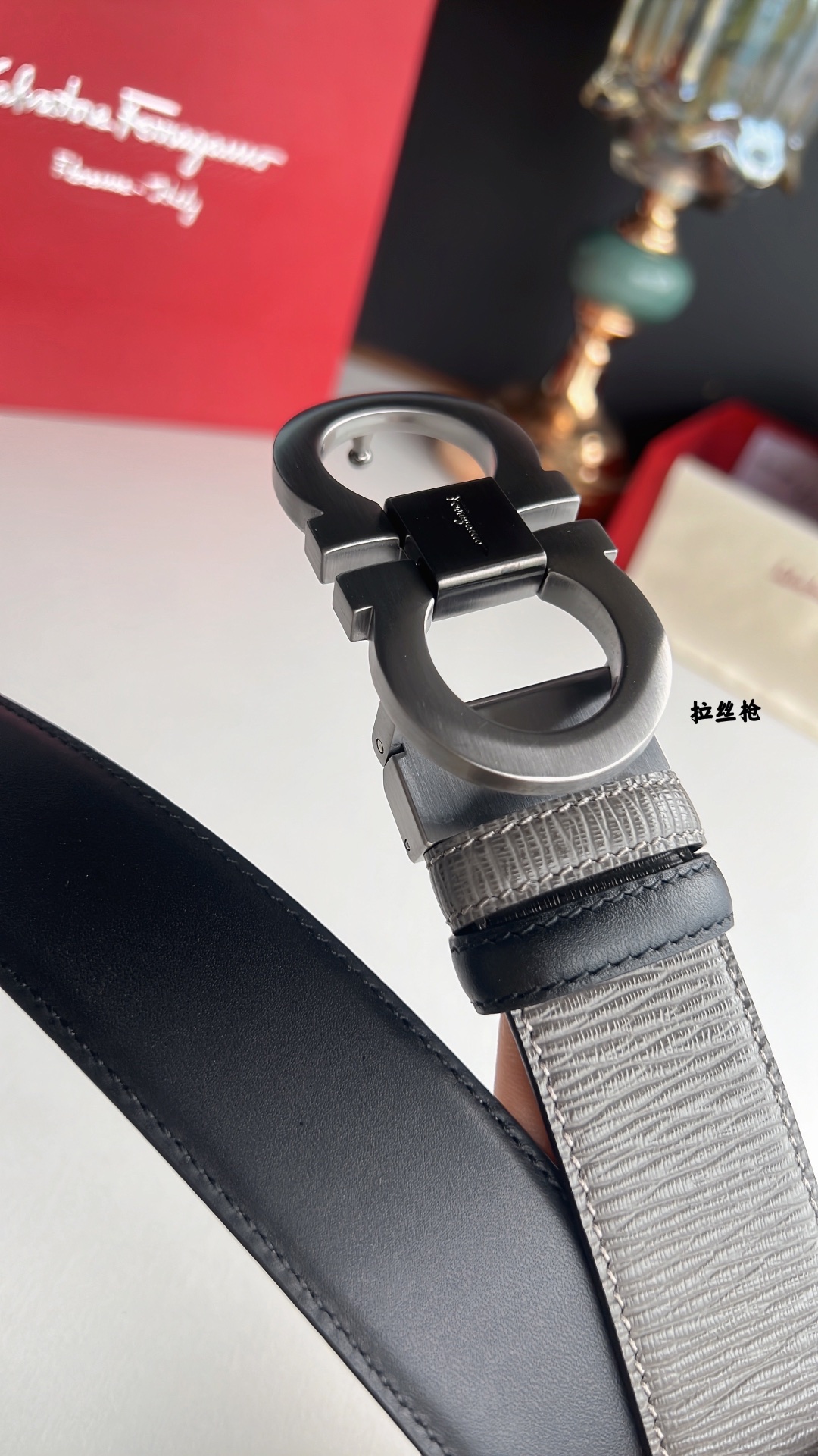 Ferragamo菲拉格慕   精致8字金属扣男士质感腰带3.5cm