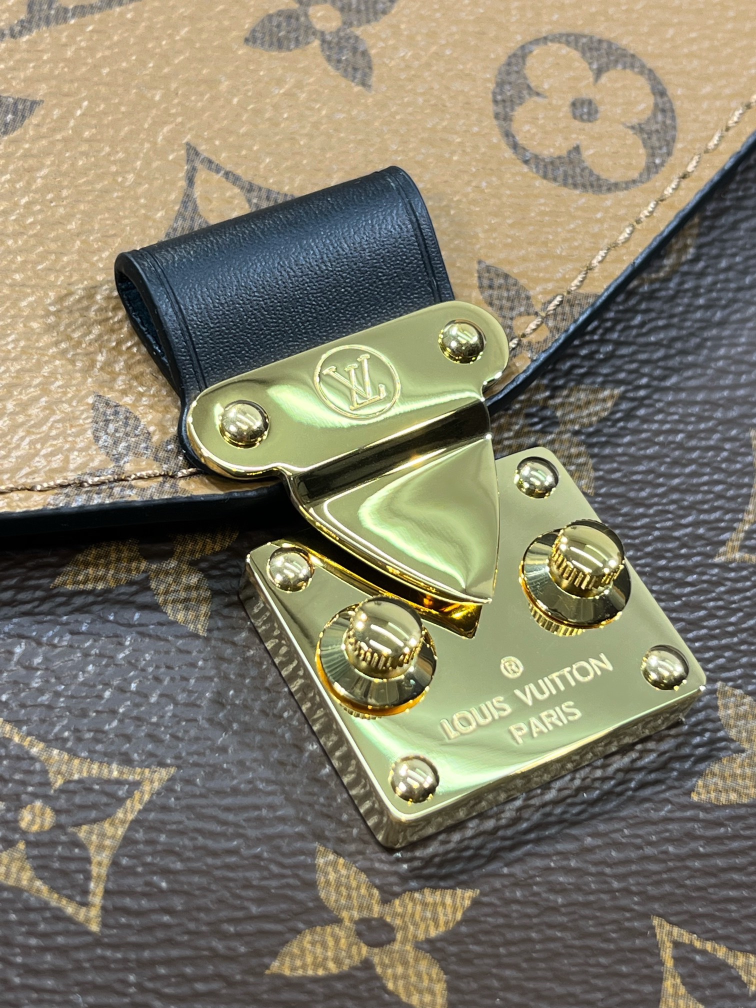 Louis Vuitton Specially supplied to Vietnam original official M44876 40780
