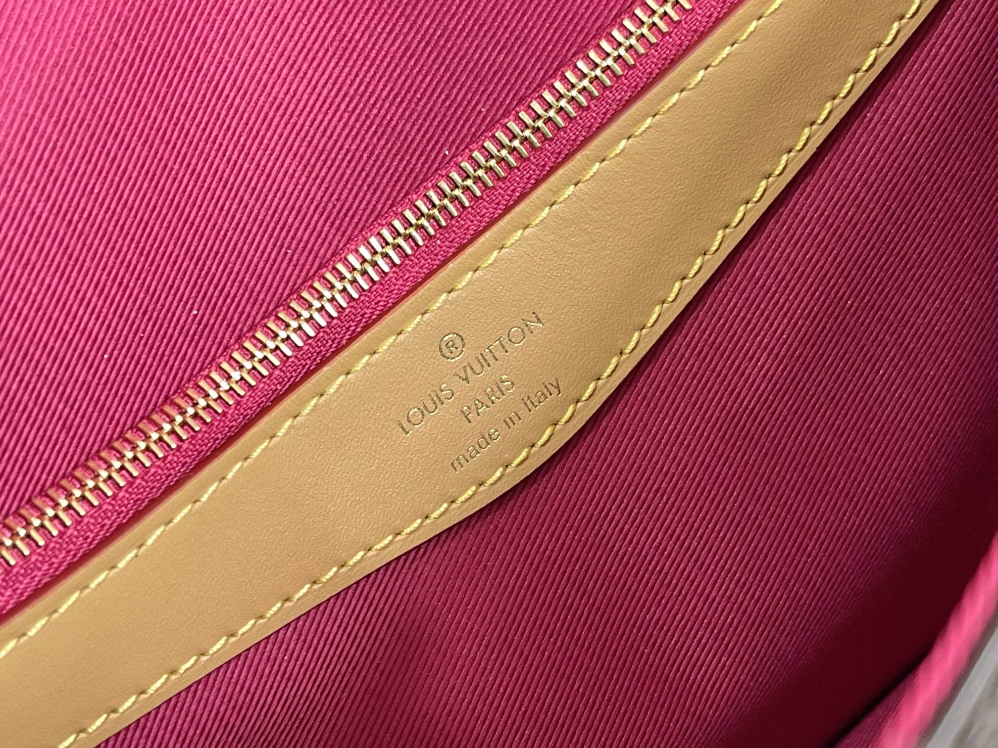 Chanel Luxury Atelier Designer Belt Accessories Ref.690A7B25 9