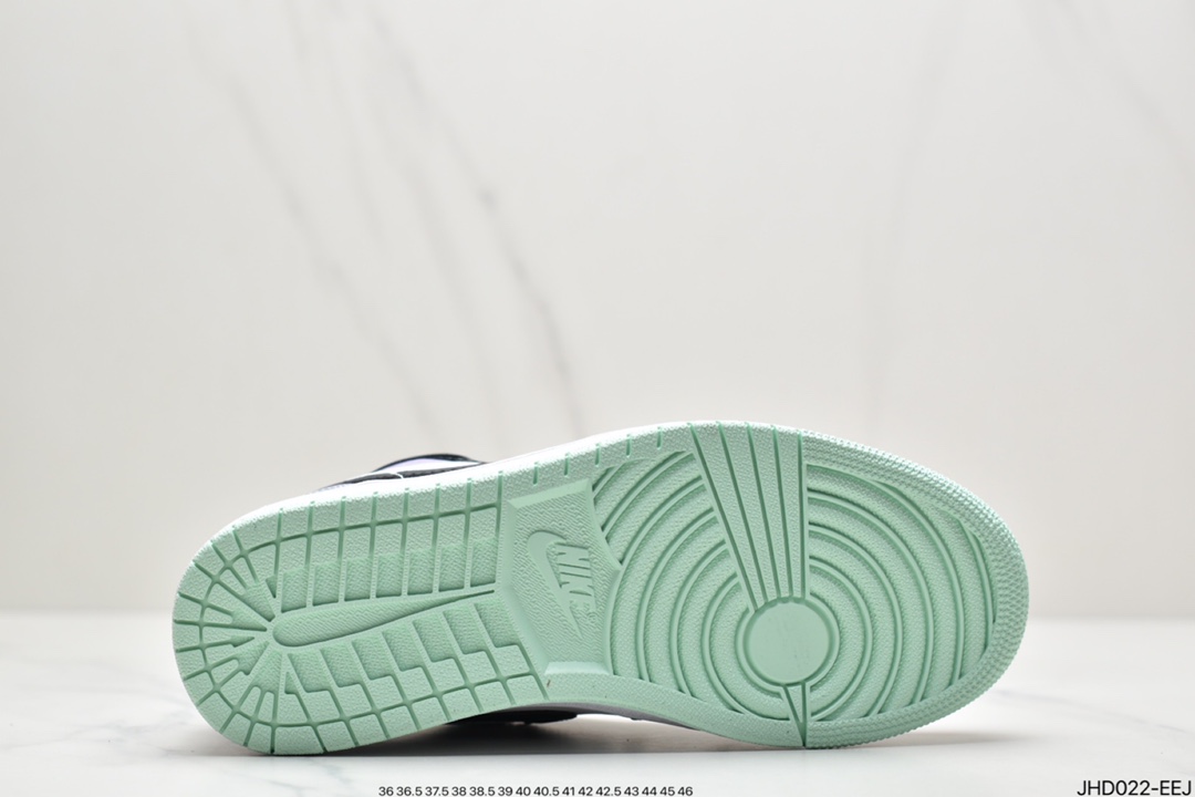 190 Air Jordan 1 Low AJ1乔1低帮休闲板鞋 DM1199-100-莆田鞋,莆田鞋货源,高仿鞋,高仿鞋货源,安福档口,莆田高仿鞋,莆田鞋批发,高仿鞋批发,莆田高仿运动鞋,高仿运动鞋,莆田运动鞋 190 Air Jordan 1 Low AJ1乔1低帮休闲板鞋 DM1199-100